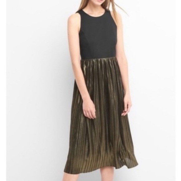 Gap Black and Metallic Pleated Midi Sleeveless Dress - Picture 1 of 6
